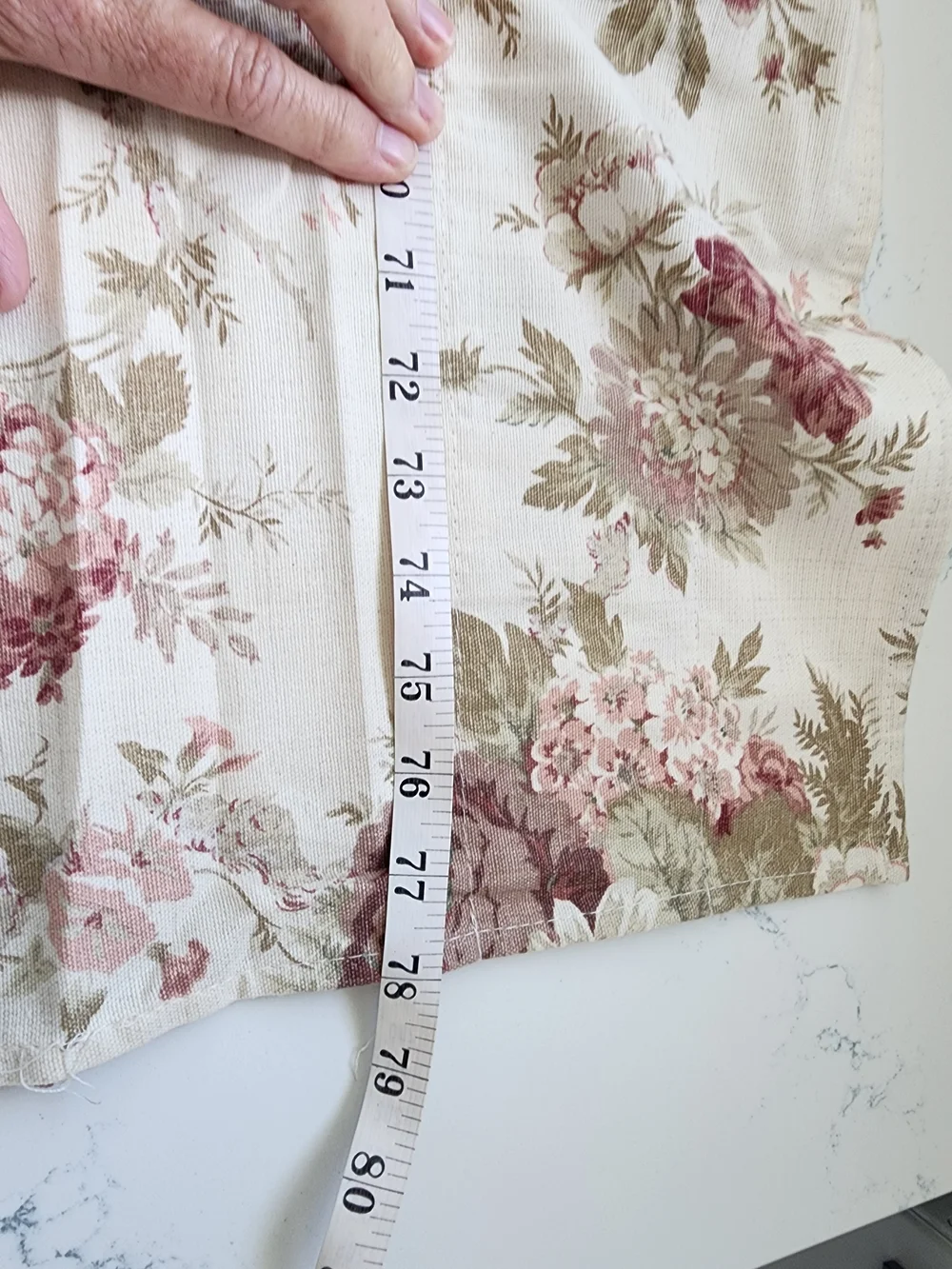 Waverly Norfolk Rose Valance